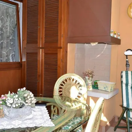 Claudia House Sirmione Дезенцано-дель-Гарда