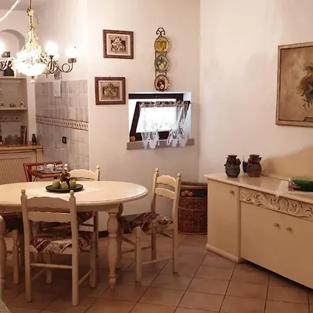 Claudia House Sirmione Дезенцано-дель-Гарда