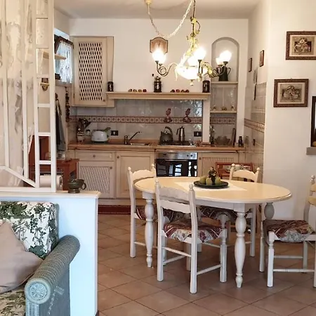 Claudia House Sirmione Дезенцано-дель-Гарда