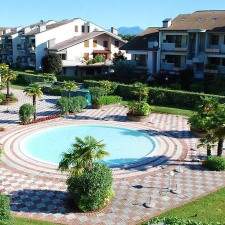 Claudia House Sirmione Дезенцано-дель-Гарда