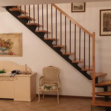 Апартаменты Claudia House Sirmione
