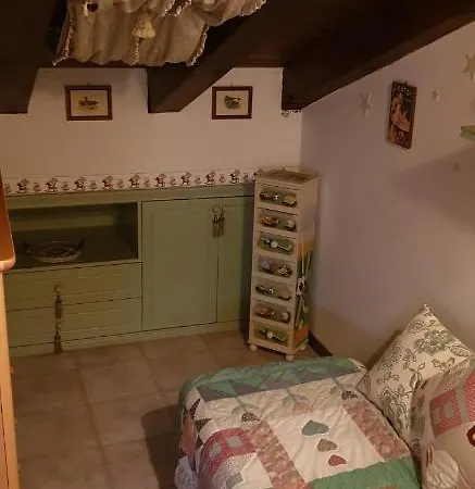 Апартаменты Claudia House Sirmione *