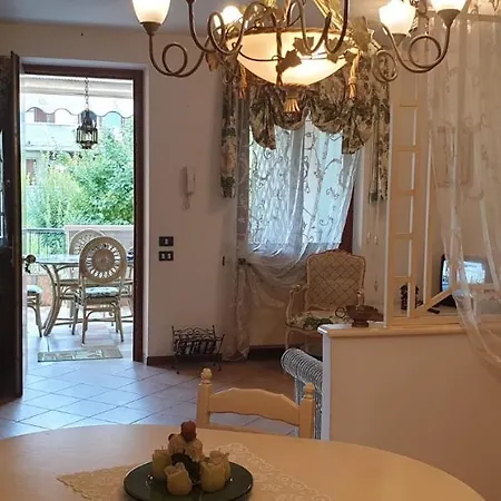 Claudia House Sirmione Дезенцано-дель-Гарда