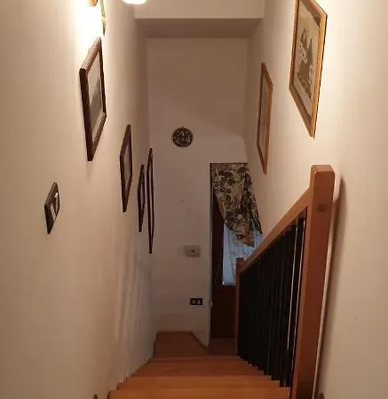 Апартаменты Claudia House Sirmione