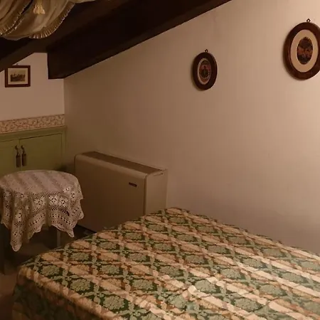 Claudia House Sirmione Апартаменты