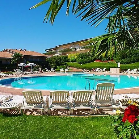 Claudia House Sirmione * Дезенцано-дель-Гарда