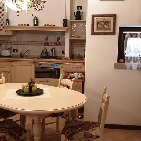 Claudia House Sirmione *